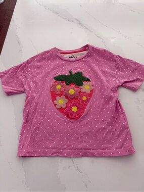 Mini boden appliqué strawberry shirt. 4/5.